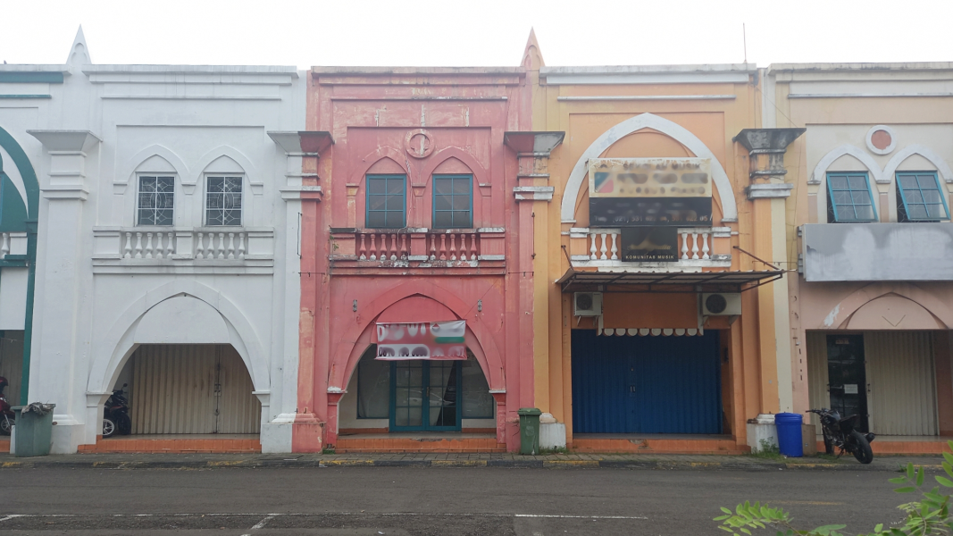 Renovasi Fasad Ruko Lama